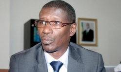 Grandir - Par Mary Teuw Niane Grandir - Par Mary Teuw Niane