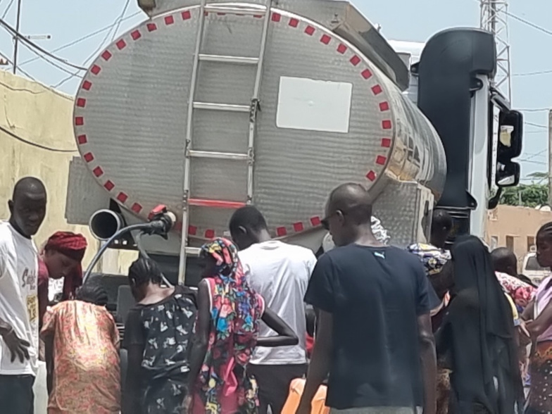 Saint-Louis : soif et corvée de l’eau au quotidien - photos Saint-Louis : soif et corvée de l’eau au quotidien - photos