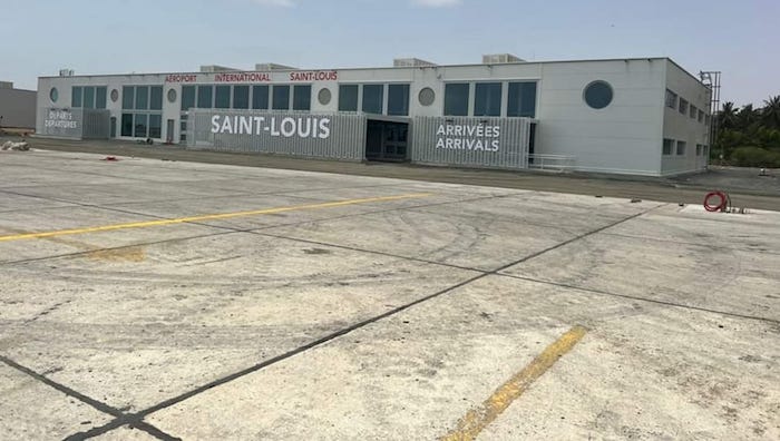 Aéroport régional de Saint-Louis : un charme sec aux appréciations mitigées Aéroport régional de Saint-Louis : un charme sec aux appréciations mitigées