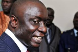 Idrissa Seck sur Rfi : En 2012, « Nous avons combattu l’implication de la famille dans la sphère de l’Etat et de la politique, aujourd’hui c’est la famille, la belle-famille, les amis» Idrissa Seck sur Rfi : En 2012, « Nous avons combattu l’implication de la famille dans la sphère de l’Etat et de la politique, aujourd’hui c’est la famille, la belle-famille, les amis»