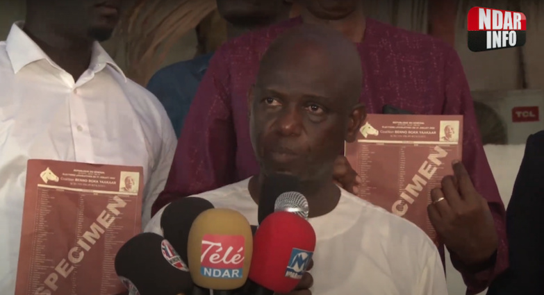 ​Mansour FAYE : " Des professeurs endoctrinent leurs élèves et les incitent à récupérer leurs cartes " - vidéo
