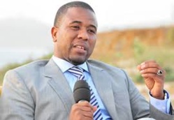 Clash entre Bougane Guéye Dany et Ahmed Aidara Clash entre Bougane Guéye Dany et Ahmed Aidara