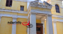 Saint-Louis: L’immeuble qui abrite la cathédrale menace de s’effondrer Saint-Louis: L’immeuble qui abrite la cathédrale menace de s’effondrer