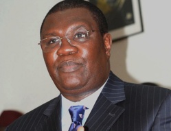 Me Abdoulaye Wade chez Ousmane Ngom ce vendredi Me Abdoulaye Wade chez Ousmane Ngom ce vendredi