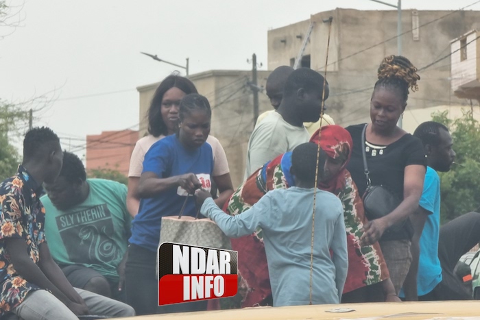 Saint.-Louis : Attroupements et convois d’électeurs aux centres de Diamaguène – photos Saint.-Louis : Attroupements et convois d’électeurs aux centres de Diamaguène – photos