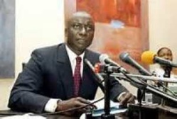Idrissa Seck : « Il y a des intellectuels et des journalistes dont les convictions ont été broyées par les privilèges de l’Etat » Idrissa Seck : « Il y a des intellectuels et des journalistes dont les convictions ont été broyées par les privilèges de l’Etat »
