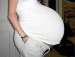 Elle attend son 17ème enfant ! Elle attend son 17ème enfant !