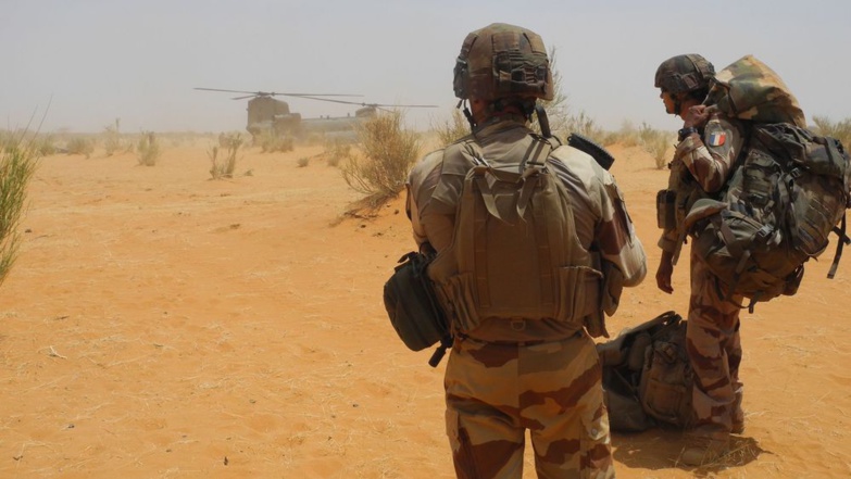 Les derniers soldats français ont quitté le Mali, mettant fin à neuf ans d'opérations Les derniers soldats français ont quitté le Mali, mettant fin à neuf ans d'opérations