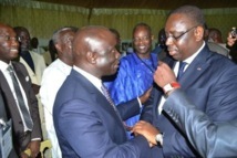 Conseil des ministres décentralisé à Thiès : Idrissa Seck va-t-il accueillir le Président Sall ? Conseil des ministres décentralisé à Thiès : Idrissa Seck va-t-il accueillir le Président Sall ?