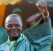 Victoire de Ousmane Tanor Dieng à la présidence du PS