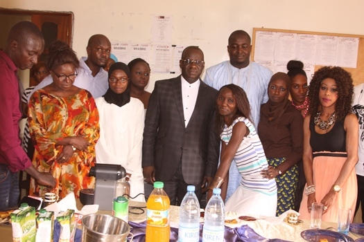 MEDIA - Ousseynou Diop désigné meilleur correspondant de la radio Rewmi fm : La fidélité et la constance récompensées MEDIA - Ousseynou Diop désigné meilleur correspondant de la radio Rewmi fm : La fidélité et la constance récompensées