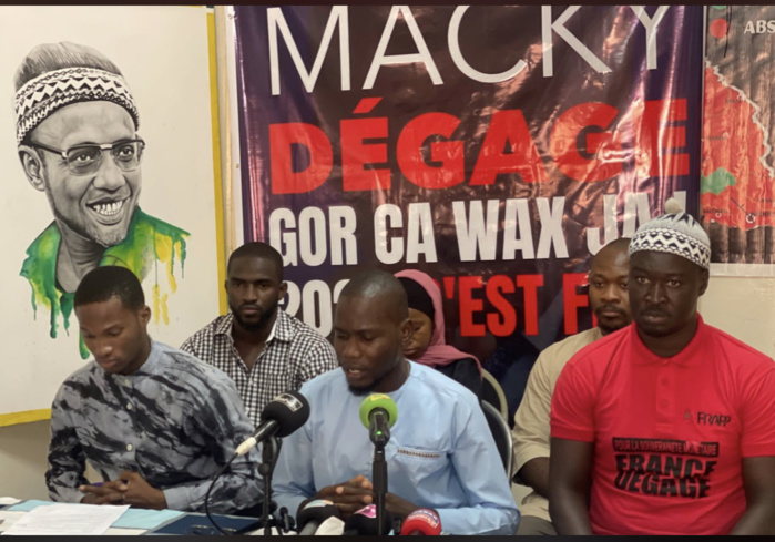 Le Frapp lance la campagne "Macky dégage ! Gor ca wax! 2024 c'est fini !"