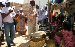 COMMUNIQUE: la Coalition Ndar Guedj va mettre en place des ‘Loumas’ de quartier selon le concept « un jour, un quartier ». COMMUNIQUE: la Coalition Ndar Guedj va mettre en place des ‘Loumas’ de quartier selon le concept « un jour, un quartier ».