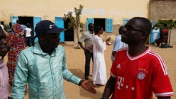 Adama Kane Diallo et Seydina Ababacar Biteye de Benno au centre Rawane Ngom.