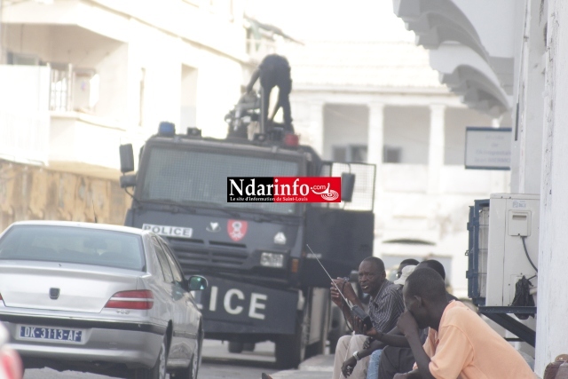 SAINT-LOUIS: le camion dragon débarque (Photos) SAINT-LOUIS: le camion dragon débarque (Photos)