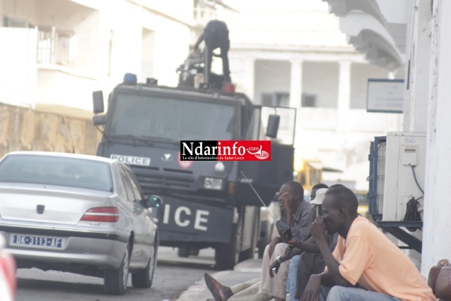 SAINT-LOUIS: le camion dragon débarque (Photos) SAINT-LOUIS: le camion dragon débarque (Photos)