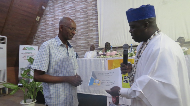 « Yoruba day » à Dakar : Louis Camara reçoit le titre de « Babalawo of Senegal »