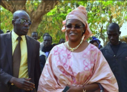 Marième Faye: «Macky est un sentimental,faut pas lui donner les dossiers lourds» Marième Faye: «Macky est un sentimental,faut pas lui donner les dossiers lourds»