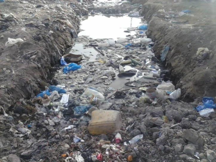 SAINT-LOUIS - ASSAINISSEMENT: le système de canalisation de Ndiolofène nord dans un état critique. (photos) SAINT-LOUIS - ASSAINISSEMENT: le système de canalisation de Ndiolofène nord dans un état critique. (photos)