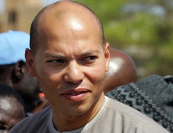 Arrivée de Karim Wade au Palais de Justice de Dakar.