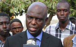 Mansour Faye sur la « Dynastie Faye/Sall » : « Il n’y a aucune dynastie qui tienne, j’ai travaillé dur pour arriver là où je suis » Mansour Faye sur la « Dynastie Faye/Sall » : « Il n’y a aucune dynastie qui tienne, j’ai travaillé dur pour arriver là où je suis »