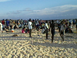 Saint-Louis - Incendie à l'hydrobase : une jeune fille sauvée de justesse. Saint-Louis - Incendie à l'hydrobase : une jeune fille sauvée de justesse.