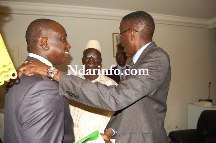 VIDEO - PHOTOS EXCLUSIVES - La passation de service entre Birame Ndeck NDIAYE et Ibrahima DIAO.