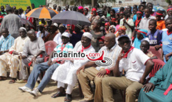 "Ils ont vendu l'entrée de Saint-Louis", crient des manifestants à Pikine. "Ils ont vendu l'entrée de Saint-Louis", crient des manifestants à Pikine.