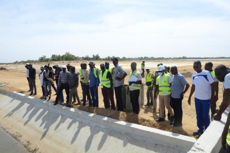 Construction des logements définitifs du SERRP : les entreprises installées. Les travaux de viabilisation lancés - photos Construction des logements définitifs du SERRP : les entreprises installées. Les travaux de viabilisation lancés - photos