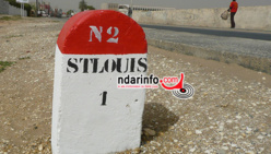 EBOLA – 2 RAAKAS: tous les pèlerins lavent leurs mains avant d’entrer à Saint-Louis. EBOLA – 2 RAAKAS: tous les pèlerins lavent leurs mains avant d’entrer à Saint-Louis.