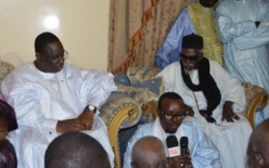 En visite chez le Khalife des mourides aux HLM 5: Macky Sall hué, perd son sang froid et refuse de parler à la presse En visite chez le Khalife des mourides aux HLM 5: Macky Sall hué, perd son sang froid et refuse de parler à la presse