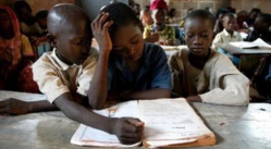 Afrique subsaharienne : 16 millions de jeunes filles sont hors du système scolaire.