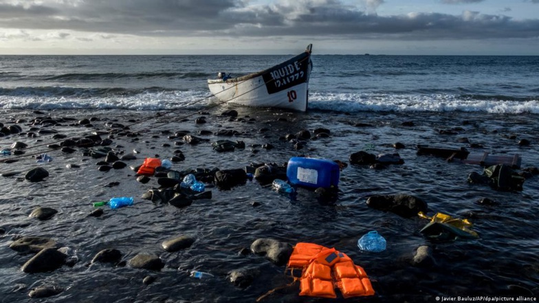 Près de 2 400 immigrés morts en cours de route en 2022 Près de 2 400 immigrés morts en cours de route en 2022