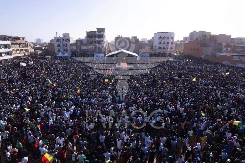 Meeting de Sonko à Keur Massar : L'impressionnante foule ... (Vue aérienne)