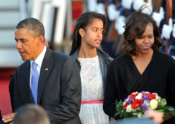 À 16 ans, la fille de Barack Obama est déjà plus grande que lui !