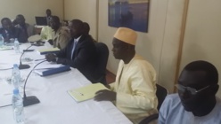Mansour FAYE, le maire de Saint-Louis et le ministre de la pêche  Oumar GUEYE à l'ouverture du Crd