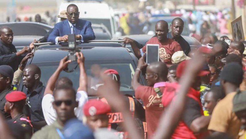 Accueil du président Macky SALL à Saint-Louis : Ahmadou Bamba FALL déploie ses troupes - Photos Accueil du président Macky SALL à Saint-Louis : Ahmadou Bamba FALL déploie ses troupes - Photos