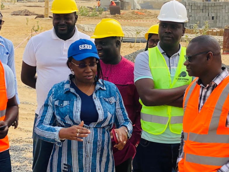 Construction des logements définitifs : les parties prenantes du SERRP en visite de supervision à DIOUGOP (photos) Construction des logements définitifs : les parties prenantes du SERRP en visite de supervision à DIOUGOP (photos)