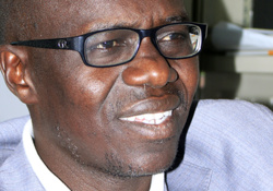 UNE THÉORIE DE L’ÉMERGENCE ÉCONOMIQUE DES NATIONS. Par Moubarack LO UNE THÉORIE DE L’ÉMERGENCE ÉCONOMIQUE DES NATIONS. Par Moubarack LO