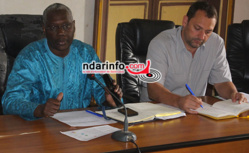 Hamady BOCOUM avec David TEHL BREDA, représentant de l'Unesco lors de la réunion d'information et de sensibilisation sur la plan d'action du PSMV