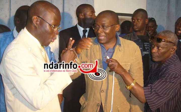 PHOTO ARCHIVES: Cette conversation "fraternelle" entre Masseck et Bamba, en mars 2009. PHOTO ARCHIVES: Cette conversation "fraternelle" entre Masseck et Bamba, en mars 2009.