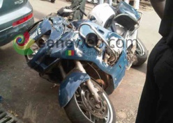 Tournée de Macky : Un motard de la gendarmerie fait un choc à Ourossogui. Tournée de Macky : Un motard de la gendarmerie fait un choc à Ourossogui.