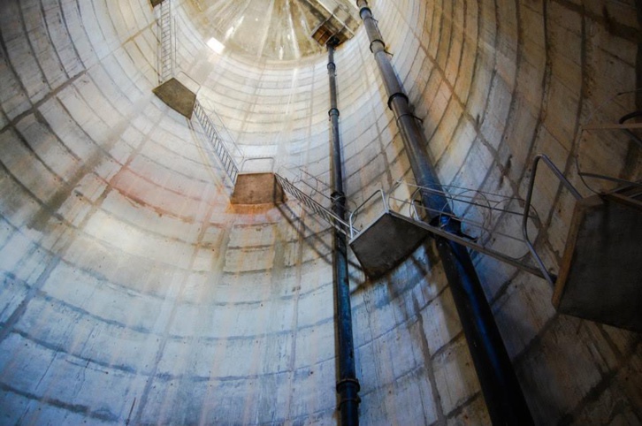 Dans le chateau d'eau de Sor. Une photographie de Petra Hudcova Dans le chateau d'eau de Sor. Une photographie de Petra Hudcova
