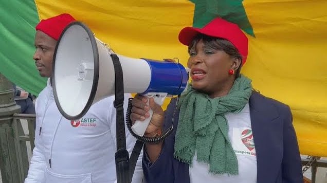 Des sénégalais mobilisés à Paris contre "les dérives autoritaires" de Macky Sall Des sénégalais mobilisés à Paris contre "les dérives autoritaires" de Macky Sall