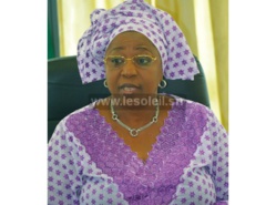 Demande de reouverture des frontières par la Cedeao : « Nous allons voir ce que nous pouvons faire », déclare Awa Marie Coll Seck Demande de reouverture des frontières par la Cedeao : « Nous allons voir ce que nous pouvons faire », déclare Awa Marie Coll Seck