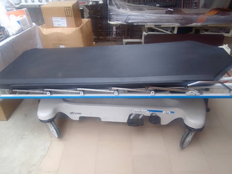 L’hôpital de Saint-Louis reçoit un don de matériels et de consommables de la fondation Servir le Sénégal (photos) L’hôpital de Saint-Louis reçoit un don de matériels et de consommables de la fondation Servir le Sénégal (photos)