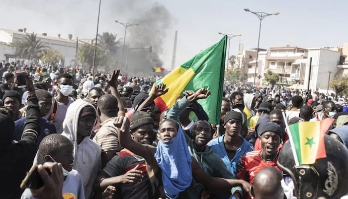 Paix et Libertés menacées : 60 partis et organisations s'érigent en bouclier Paix et Libertés menacées : 60 partis et organisations s'érigent en bouclier