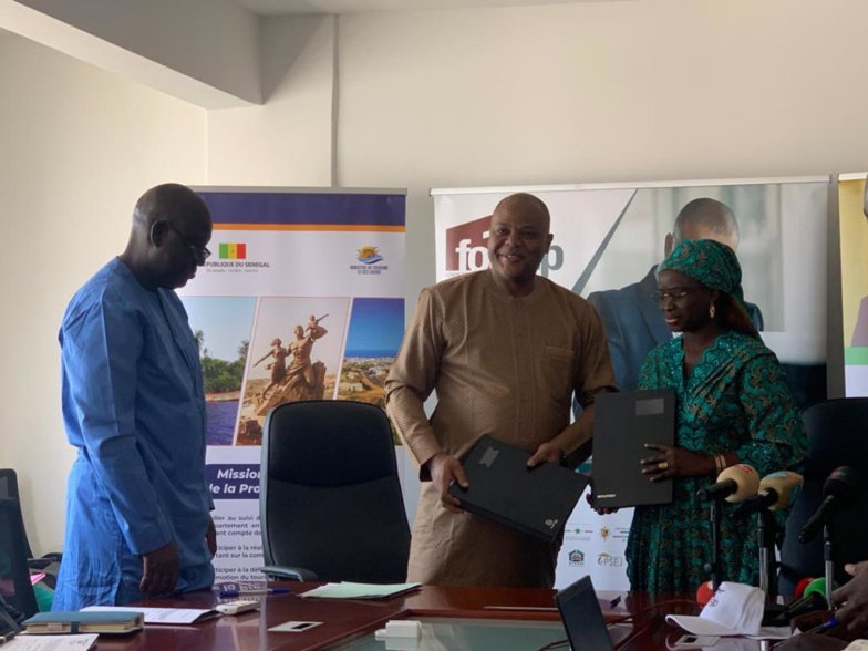 Garantie des financements pour le Crédit Hôtelier et Touristique : le Ministère du Tourisme et le FONGIP signent une convention Garantie des financements pour le Crédit Hôtelier et Touristique : le Ministère du Tourisme et le FONGIP signent une convention