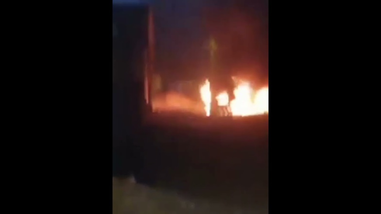 Voiture de la police incendiée à Saint-Louis : les premiers éléments de l’enquête Voiture de la police incendiée à Saint-Louis : les premiers éléments de l’enquête