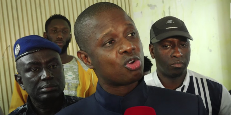Appel à manifester : Antoine Diome menace de traquer les Sénégalais vivant à l’étranger Appel à manifester : Antoine Diome menace de traquer les Sénégalais vivant à l’étranger